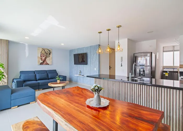 Villa Laura Apartamentos Exclusivos Con Ascensor Privado En Laureles