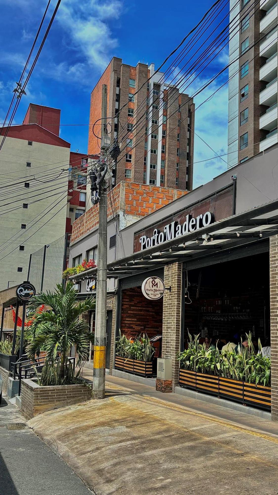 Laura Exclusivos Con Ascensor Privado En Laureles * Medellin