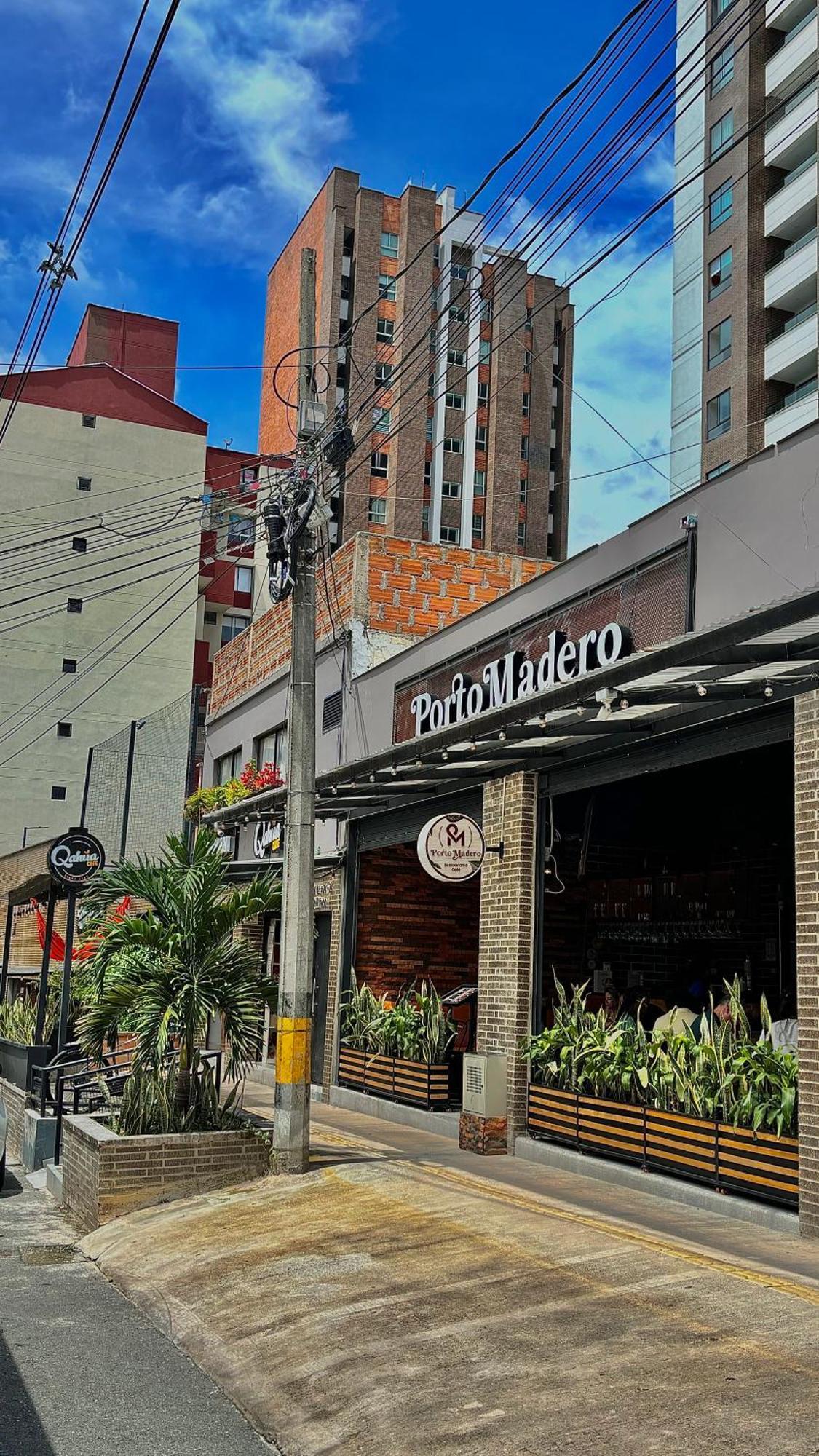 Apartment Laura Exclusivos Con Ascensor Privado En Laureles Medellin