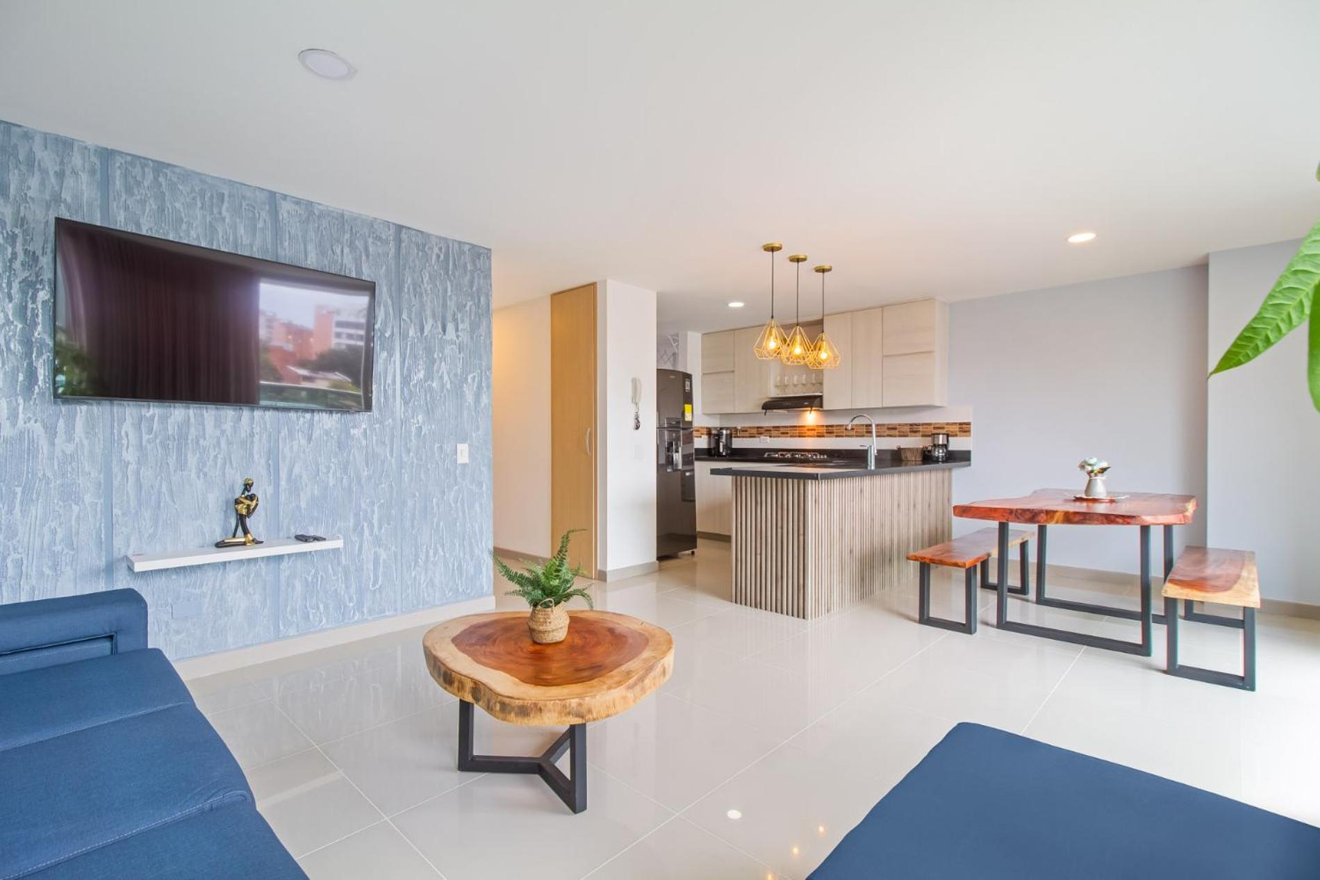 Laura Exclusivos Con Ascensor Privado En Laureles Medellin