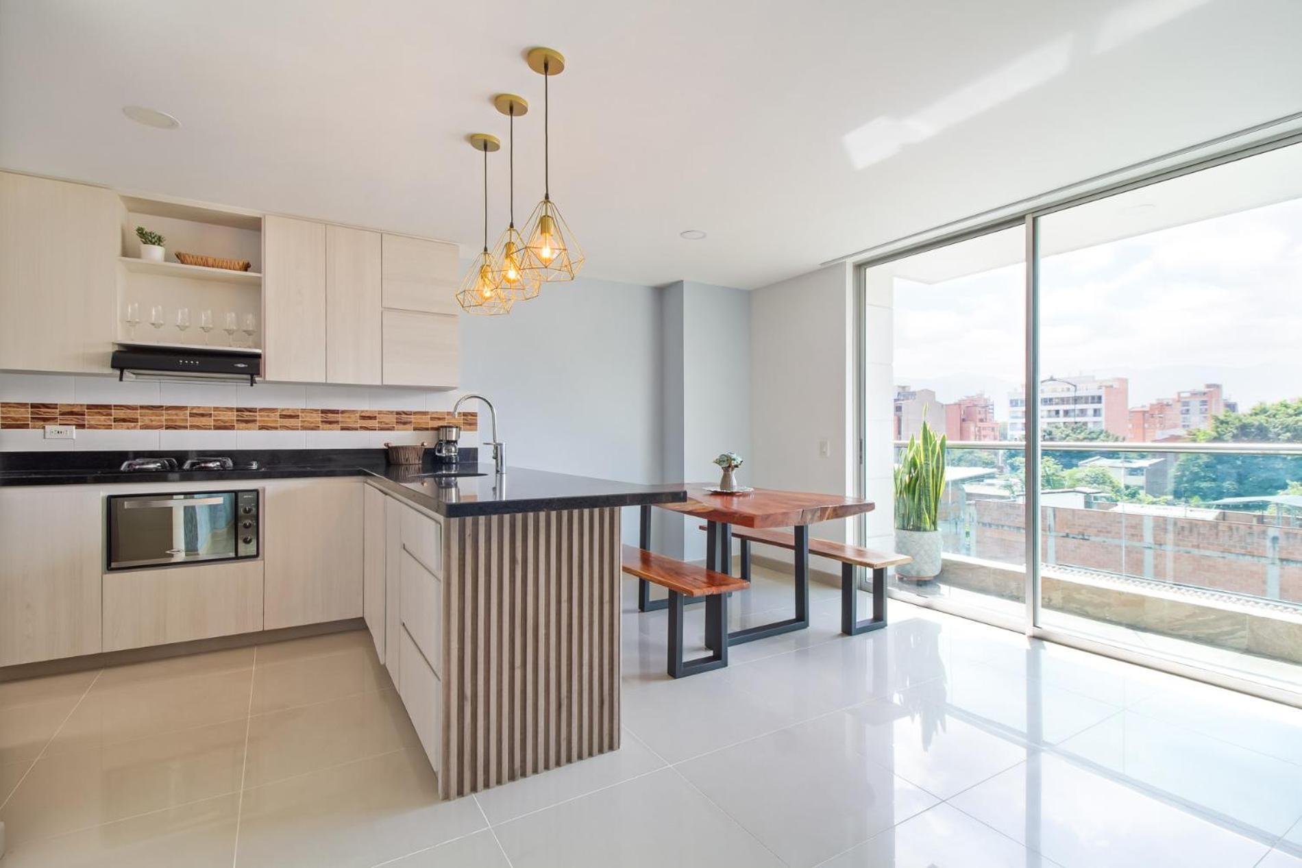 Laura Exclusivos Con Ascensor Privado En Laureles *